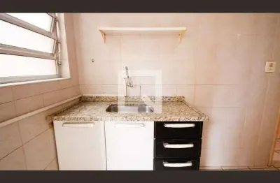 Casa com 3 quartos para alugar na Rua Pero Vaz de Caminha, Aviação, Praia Grande