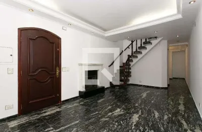 Casa com 4 quartos para alugar na Rua Ascensão, Vila Carrão, São Paulo