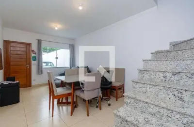 Casa com 2 quartos para alugar na Rua Barra do Parateca, Jabaquara, São Paulo