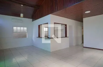 Casa com 4 quartos para alugar na Rua Doutor Salomão Vergueiro da Cruz, Piratininga, Niterói