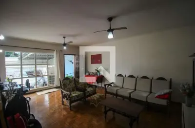 Casa com 2 quartos para alugar na Rua Professor Frontino Brasil, Vila Barão, Sorocaba