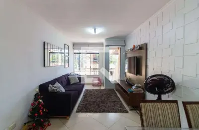 Casa com 3 quartos para alugar na Rua Oswaldo Port, Quitaúna, Osasco