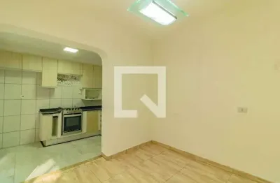 Casa com 2 quartos para alugar na Avenida Túlio Teodoro de Campos, Vila Mascote, São Paulo