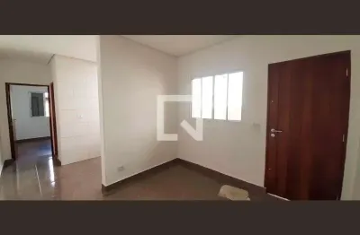 Casa com 2 quartos para alugar na Avenida Aluísio de Azevedo, Cipava, Osasco