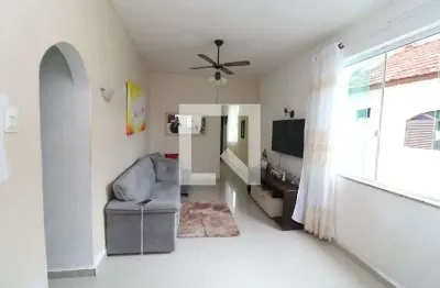 Casa com 3 quartos para alugar na Rua Cambuí, Moneró, Rio de Janeiro