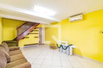 Casa para Aluguel - Jardim Éster Yolanda, 3 Quartos,  250 m² - São Paulo