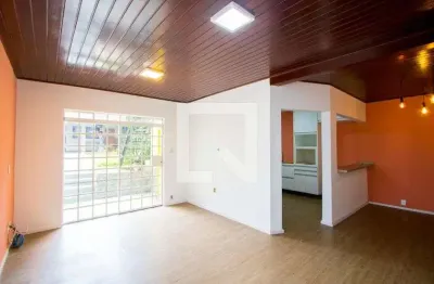 Casa com 3 quartos para alugar na Rua Macaúba, Paraíso, Santo André