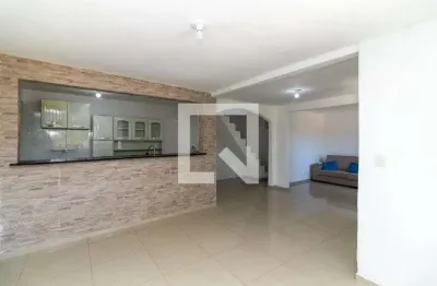 Casa para aluguel - cascadura, 2 quartos,  400 m² - rio de janeiro