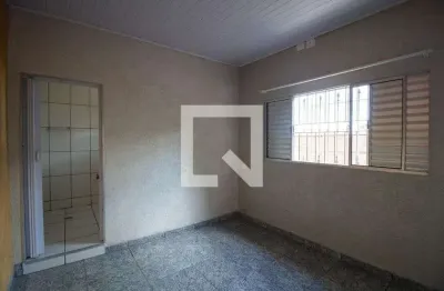 Casa com 1 quarto para alugar na Rua Manuel Ribas, Itaquera, São Paulo