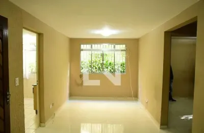 Apartamento com 2 quartos para alugar na Estrada Manoel Lages do Chao, Lajeado, Cotia