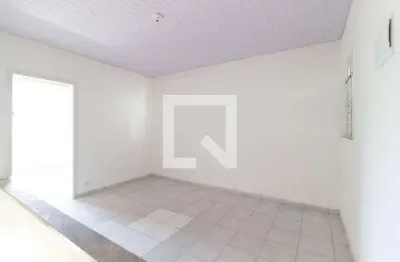 Casa com 2 quartos para alugar na Avenida Júlio Buono, Vila Ede, São Paulo