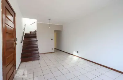 Casa com 3 quartos para alugar na Rua Piracanjuba, Casa Verde, São Paulo