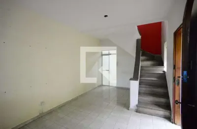 Casa com 2 quartos para alugar na Rua Basílio da Cunha, Cambuci, São Paulo