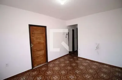 Casa com 3 quartos para alugar na Rua Padre Caldas, Irajá, Rio de Janeiro