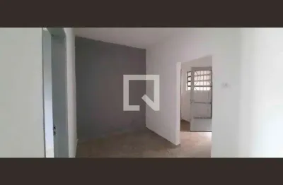 Casa com 1 quarto para alugar na Avenida César Abraão, Centro, Osasco