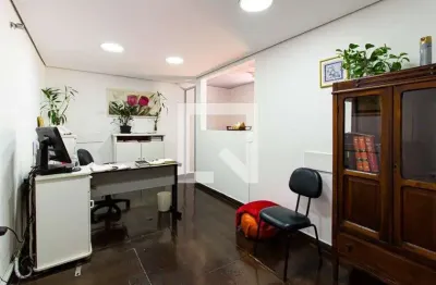 Casa com 1 quarto para alugar na Rua Quirino dos Santos, Barra Funda, São Paulo