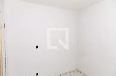 Casa com 1 quarto para alugar na Rua Marechal Juarez Távora, Centro, Diadema