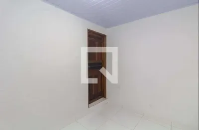 Casa com 2 quartos para alugar na Rua Hamilton Régis, Vila Jacuí, São Paulo