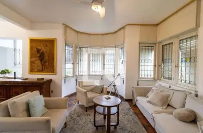 Casa com 4 quartos para alugar na Rua Jataí, Cristal, Porto Alegre