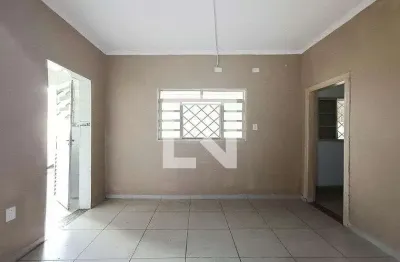 Casa com 1 quarto para alugar na Travessa Constelação de Orion, Vila Gustavo, São Paulo