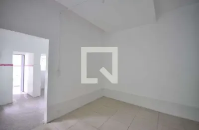 Casa com 1 quarto para alugar na Rua Esmeraldino Cavalcanti Torres, Vila Ede, São Paulo