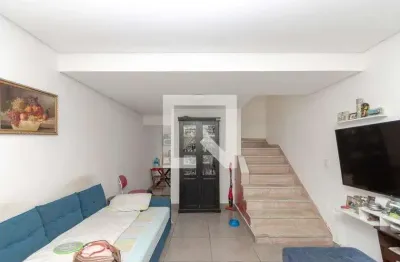 Casa com 2 quartos para alugar na Rua Ribeiro do Vale, Brooklin, São Paulo