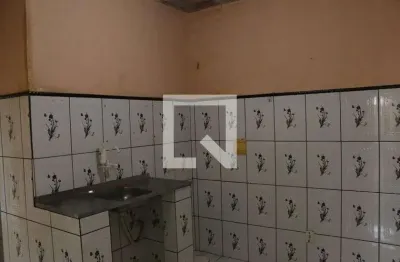 Casa com 1 quarto para alugar na Rua Barão De São Felix, Da Luz, Nova Iguaçu
