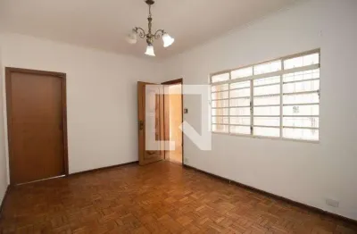 Casa com 2 quartos para alugar na Rua Fausto Lex, Vila Zat, São Paulo