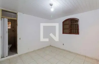 Casa com 1 quarto para alugar na Rua Catamarca, Ponte Rasa, São Paulo