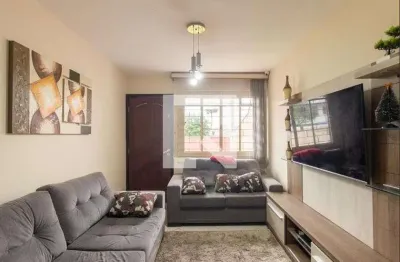 Casa com 3 quartos para alugar na Rua Coronel Herculano de Araújo, Novo Mundo, Curitiba