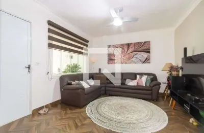 Casa com 4 quartos para alugar na Avenida Marechal Floriano Peixoto, Quitaúna, Osasco