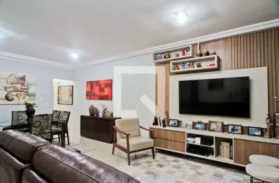 Casa com 5 quartos para alugar na Rua Santo Egídio, Santana, São Paulo