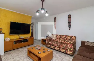 Casa com 2 quartos para alugar na Rua Horácio Scrosoppi, Água Fria, São Paulo