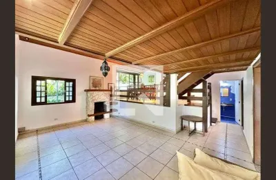 Casa / sobrado em condomínio para aluguel - algarve, 3 quartos,  342 m² - cotia