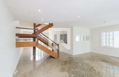 Casa / sobrado em condomínio para aluguel - freguesia , 3 quartos,  330 m² - rio de janeiro