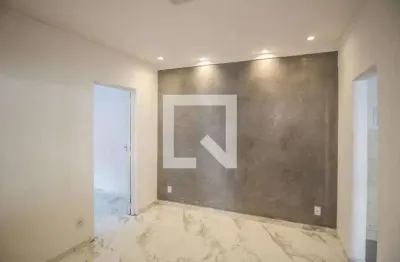 Casa com 1 quarto para alugar na Rua Rosa Pacheco, Da Luz, Nova Iguaçu