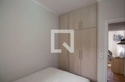 Casa com 4 quartos para alugar na Rua Bartolomeu de Torales, Vila Mazzei, São Paulo