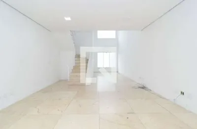 Casa com 3 quartos para alugar na Rua Capote Valente, Pinheiros, São Paulo