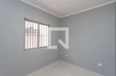 Casa com 1 quarto para alugar na Praça dos Cristais, Centro, Diadema