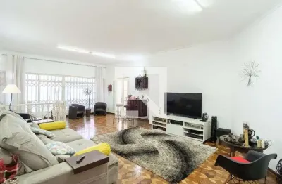 Casa com 3 quartos para alugar na Rua Terra Roxa, Tatuapé, São Paulo