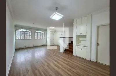 Casa com 3 quartos para alugar na Avenida Iraí, Moema, São Paulo