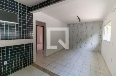 Casa com 3 quartos para alugar na Rua G, Piratininga, Niterói