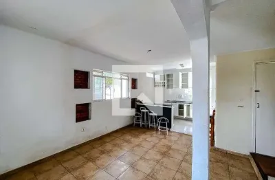 Casa com 3 quartos para alugar na Rua Gama Lobo, Ipiranga, São Paulo