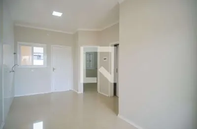 Casa com 2 quartos para alugar na Rua Ianduí, Campina, São Leopoldo