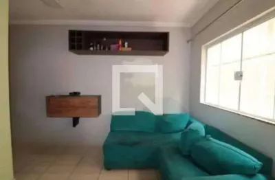 Casa com 2 quartos para alugar na Rua Mongubá, Vila Carrão, São Paulo