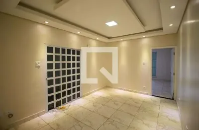 Casa com 2 quartos para alugar na Rua das Boas Noites, Itaquera, São Paulo