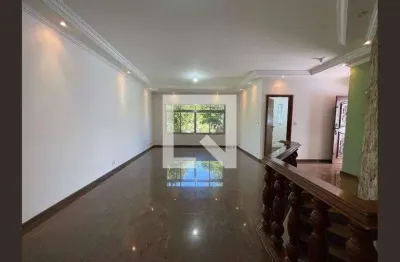 Casa com 6 quartos para alugar na Rua Poetisa Colombina, Butantã, São Paulo