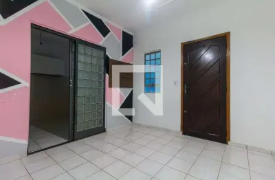 Casa com 1 quarto para alugar na Rua Demétrio Levedis, Cangaíba, São Paulo