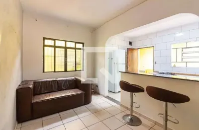 Casa com 1 quarto para alugar na Rua Maria Vitalina de Oliveira, Quitaúna, Osasco