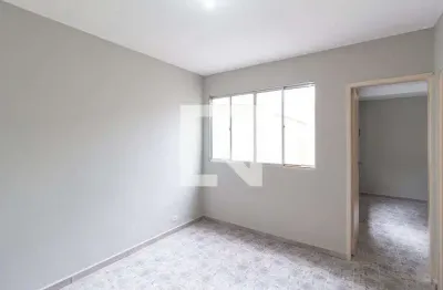 Casa com 2 quartos para alugar na Avenida Dolores Lupiano Moioli, Veloso, Osasco